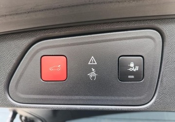 Peugeot 3008 II Crossover 1.2 PureTech 130KM 2018 Peugeot 3008 1.2 130KM Allure Salon PL Vat Marza 1.2 Benzyna 130KM, zdjęcie 8