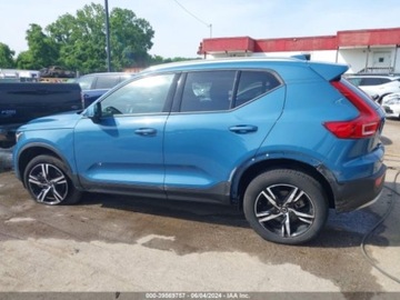 Volvo XC40 2023 Volvo XC 40 2023r, B5, 4x4, 2.0L 2.0 Benzyna 252KM, zdjęcie 5