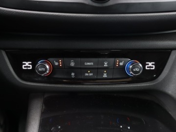 Opel Insignia II Sports Tourer 1.6 CDTI 136KM 2018 Opel Insignia 1.6 CDTI, Skóra, Klima, Klimatronic, zdjęcie 18