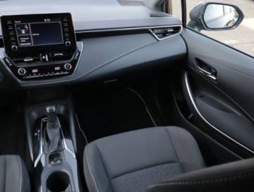 Toyota Corolla XII TS Kombi 1.8 Hybrid 122KM 2021 Toyota Corolla 1.8 Hybrid, Salon Polska, zdjęcie 7