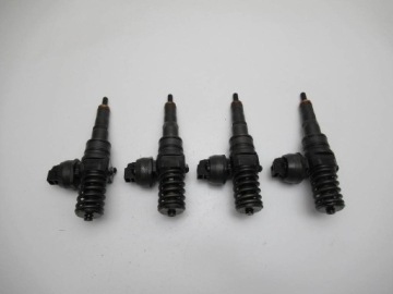 БЛОК ИНЖЕКТОРОВ VW Golf V 1.9TDI 038130073AG