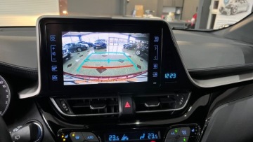 Toyota C-HR I 2018 Toyota C-HR 1.8 Hybryda Bardzo ladny stan Czarny dach Navi Kamera MOZLIWA, zdjęcie 8