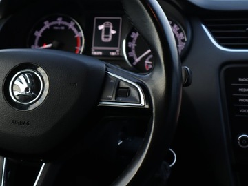 Skoda Octavia III Kombi Facelifting 1.5 TSI ACT 150KM 2018 Skoda Octavia 1.5 TSI, Salon Polska, zdjęcie 18