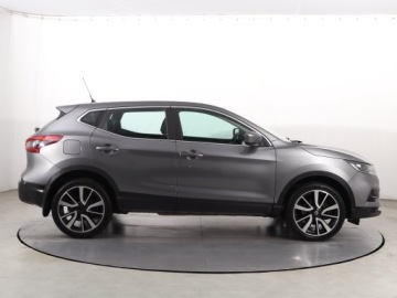 Nissan Qashqai II Crossover Facelifting 1.2 DiG-T 115KM 2018 Nissan Qashqai 1.2 DIG-T, Automat, Klima, zdjęcie 5
