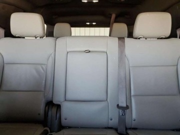 Chevrolet Suburban GMT900 2022 Chevrolet Suburban 2022, 5.3L, 4x4, K1500 Z71, po gradobiciu 5.3 Benzyna, zdjęcie 8