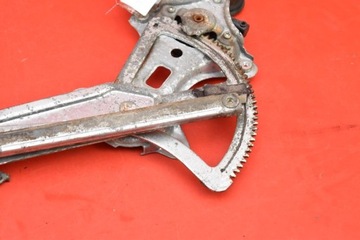 PODNOŚNIK SZYBY PRAWY PRZÓD TOYOTA COROLLA VERSO 1