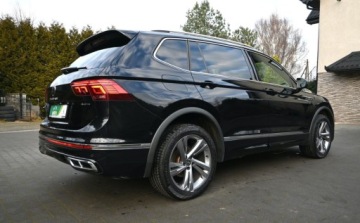 Volkswagen Tiguan II SUV Facelifting 2.0 TDI 200KM 2022 Volkswagen Tiguan 2,0 TDI 200 KM 4x4 R-LINE HEDA UP MATRIX Kamera 360 Nawi, zdjęcie 7
