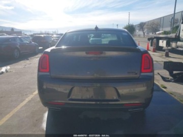 Chrysler 300C II 2021 Chrysler 300s 2021 5.7 Benzyna 363KM, zdjęcie 4