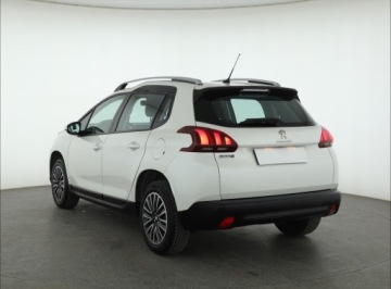 Peugeot 2008 I SUV Facelifting 1.2 PureTech 82KM 2018 Peugeot 2008 1.2 PureTech, Salon Polska, zdjęcie 3