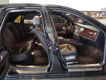 Rolls-Royce 2019 Rolls-Royce Ghost 2019, 6.6l W12 563 KM, od ubezpieczalni 6.6 Benzyna 563KM, zdjęcie 9