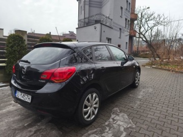 Opel Astra J Hatchback 5d 1.4 Turbo ECOTEC 140KM 2011 OPEL ASTRA J 1,4 140KM Stan BDB, zdjęcie 6