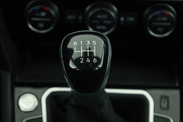 Volkswagen Passat B8 Variant 2.0 TDI BlueMotion SCR 150KM 2019 VW Passat 2.0 TDI, Salon Polska, 1. Właściciel, zdjęcie 14