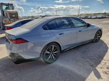 BMW Seria 5 G90-91 2024 BMW Seria 5 540xi 2024 3.0 Benzyna 335KM, zdjęcie 3
