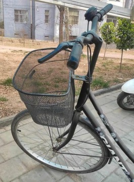 KOSZYK ROWEROWY METALOWY POJEMNY NA PRZÓD 61093