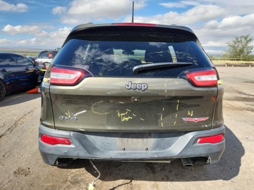 Jeep Cherokee V Terenowy 3.2 V6 272KM 2015 Jeep Cherokee Trailhawk 2015 3.2l 3.2 Benzyna 271KM, zdjęcie 2