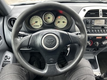 Toyota RAV4 II 2.0 i 16V 150KM 2001 Toyota RAV4 2.0 VVT-i 4x4 II (2000-2005) Toyota RA, zdjęcie 21