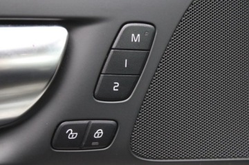 Volvo V60 II  2021 Volvo V60 Cross Country Momentum Pro, zdjęcie 8