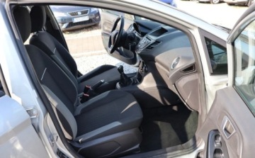Ford Fiesta VII Hatchback 3d Facelifting 1.25 82KM 2016 Ford Fiesta Klimatyzacja, Wielofunkcyjna kierownica, Elektryczne szyby 1.2, zdjęcie 9