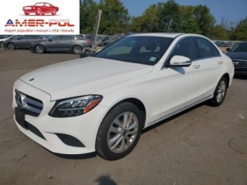 Mercedes Klasa C W205 2019 Mercedes-Benz Klasa C C300 4matic 2.0 Benzyna 255KM
