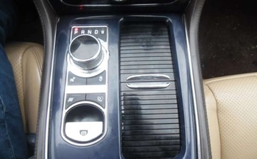 Jaguar XJ VII X351 Sedan SWB 3.0L V6D 600 275KM 2012 Jaguar XJ 2012r, 3.0 Diesel, AUTOMAT, Uszkodzony prawy bok, Jezdzi. 3.0, zdjęcie 18