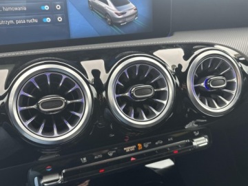 Mercedes CLA C118/X118 Coupe Facelifting 1.3 200 163KM 2025 Mercedes-Benz CLA 200 Gwarancja/ AMG Line/ Reflekt, zdjęcie 26