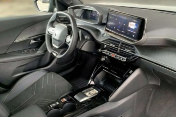 Peugeot 2008 II SUV Facelifting 1.2 Hybrid 145 145KM 2026 Peugeot 2008 Nowy, polski salon, GT Exclusive, leasing, wynajem 2026 1.2, zdjęcie 2