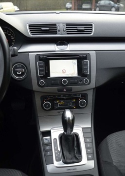 Volkswagen Passat B7 Variant 2.0 TDI CR DPF BlueMotion 170KM 2011 Volkswagen Passat B7 2.0 TDI 170KM 4Motion DSG Highline Klimatron SerwisASO, zdjęcie 18