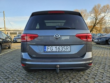 Volkswagen Touran III 1.6 TDI 110KM 2015 Volkswagen Touran 1,6 diesel 110KM panorama navi, zdjęcie 17