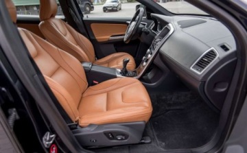 Volvo XC60 I SUV Facelifting 2.0 D3 DRIVE-E 150KM 2016 Volvo XC 60 Volvo XC 60 2.0 Diesel 150KM, zdjęcie 33