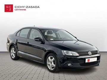 Volkswagen Jetta VI Sedan Facelifting 1.4 TSI 125KM 2014 Volkswagen Jetta VATmarza Salon PL pelen serwis ASO od Dealera LED, zdjęcie 2