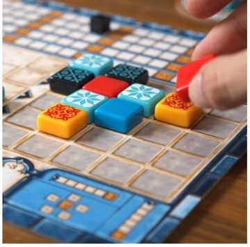 Настольная игра Azul Стратегическая настольная игра