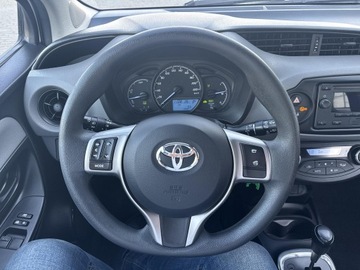 Toyota Yaris III Hatchback 5d Facelifting 2017 1.5 Hybrid 100KM 2019 Toyota Yaris Hybrid 100 Active III (2011-2019) Toy, zdjęcie 13