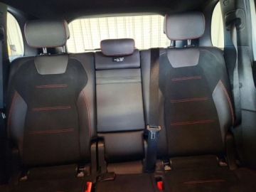 Mercedes GLB 2020 Mercedes-Benz GLB 250 2020 2.0 Benzyna 221KM, zdjęcie 10
