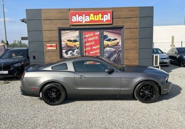 Ford Mustang V 2011 Ford Mustang 5.0 V8 GT 421 KM 2011r 139.000 km Warszawa 5.0 Benzyna, zdjęcie 8
