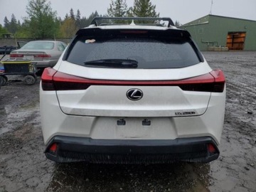 Lexus 2020 Lexus UX 250H, 2020r., 4x4, 2.0L 2.0 Hybryda 181KM, zdjęcie 5