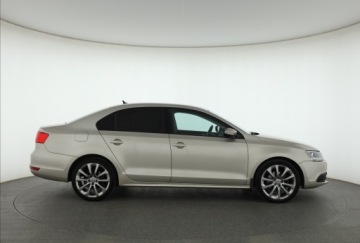 Volkswagen Jetta VI Sedan 1.4 TSI 122KM 2012 VW Jetta 1.4 TSI, 1. Właściciel, Klima, zdjęcie 5