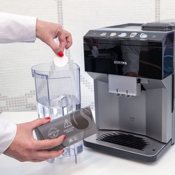 2 универсальные таблетки для удаления накипи для кофемашин.