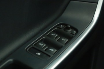 Volvo XC60 I SUV Facelifting 2.0 D4 DRIVE-E 181KM 2015 Volvo XC60 D4, Salon Polska, Serwis ASO, 178 KM, zdjęcie 12