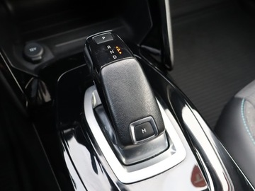 Peugeot 2008 II SUV 1.2 PureTech 130KM 2021 Peugeot 2008 1.2 PureTech, Salon Polska, zdjęcie 15