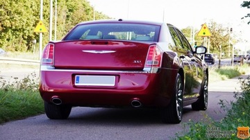 Chrysler 300C II Sedan 3.6 V6 286KM 2013 Chrysler 300C 3.6 AWD - Pełne wyposażenie, zdjęcie 3