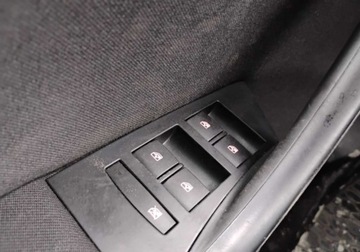 Opel Astra J Sedan 1.6 Twinport ECOTEC 115KM 2016 Opel Astra 2016r, 1.6 Benzyna. SALON POLSKA. Uszkodzony tyl. Jezdzi. 1.6, zdjęcie 9