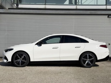 Mercedes CLA C118/X118 2026 MERCEDES-BENZ CLA 180 AMG Line Sedan 1.5 (136KM) 2026, zdjęcie 1