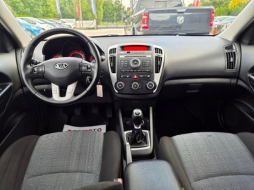 Kia Ceed I SW Facelifting 1.4 DOHC CVVT 90KM 2011 Kia Ceed 2011 Sliczna 1.4 Benzyna z Niemiec Zarejestrowana Gwarancja 1.4, zdjęcie 7