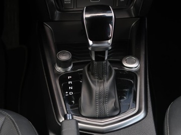  SsangYong Tivoli 1.5 T-GDI, Automat, Skóra, Navi, zdjęcie 16