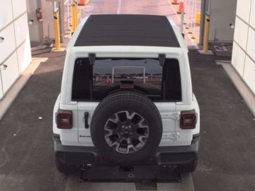 Jeep Wrangler IV 2025 Jeep Wrangler Sahara Convertible 2025 3.6 Benzyna 285KM, zdjęcie 3