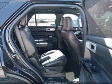 Ford Explorer VI 2023 Ford Explorer Platinum 2023 3.0 Benzyna 400KM, zdjęcie 12