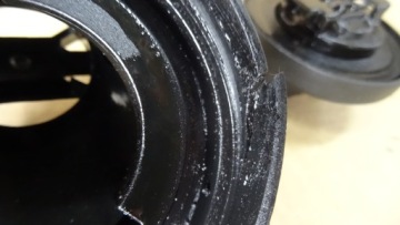 ЛЕОН I 1.6B МАСЛЯНАЯ КРЫШКА