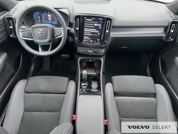 Volvo XC40 2024 Volvo XC 40 VOLVO XC40 B3 Ultra Dark Mild Hybrid B, zdjęcie 37