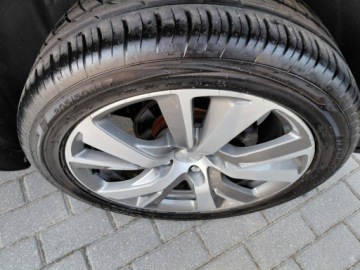 Peugeot 2008 I SUV Facelifting 1.2 PureTech 110KM 2019 Peugeot 2008 Automat Klimatronik Komputer Tempomat 1.2 Benzyna 110KM, zdjęcie 8