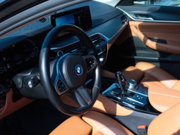 BMW Seria 5 G30-G31 Touring Plug-In 2.0 530e 292KM 2022 BMW 530 292ps Luxury xDrive Laser ACC Skóra HUD Keyles Blis 4xKlima Webasto, zdjęcie 13